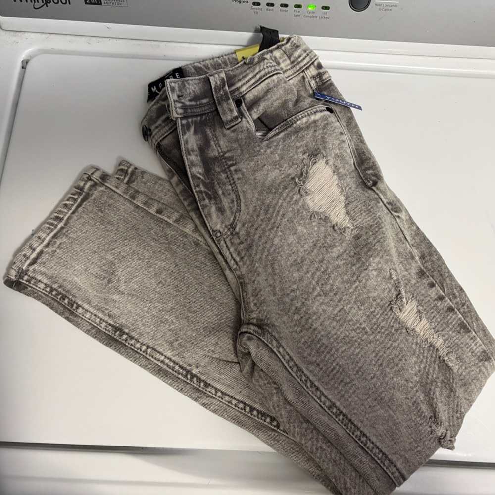 EMPYRE Verge Kid’s Distressed Gray Tapered Skinny Jeans